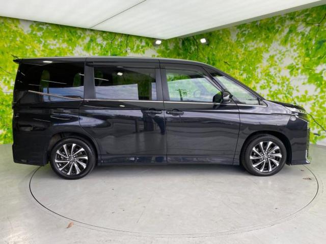 ヴォクシー Ｓ－Ｚ　保証書／純正　１０．５インチ　メモリーナビ／フリップダウンモニター　純正　１４インチ／トヨタセーフティセンス／両側電動スライドドア／シートヒーター　前席／車線逸脱防止支援システム　衝突被害軽減システム（43枚目）