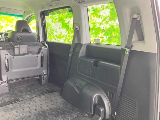 ステップワゴンスパーダ スパーダZクールスピリット 純正 9インチ SDナビ/両側電動スライドドア/シート ハーフレザー/ヘッドランプ HID/ETC/EBD付ABS/横滑り防止装置/クルーズコントロール/バックモニター/フルセグTV/DVD 禁煙車(29枚目)