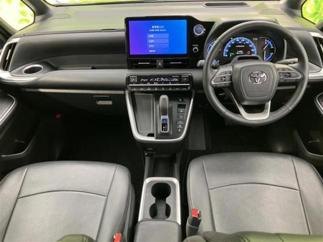 ヴォクシー ハイブリッドＳ－Ｚ　新品タイヤ／純正エアロ／保証書／純正　ＨＤＤナビ／後席モニター　純正　１２．３インチ／デジタルインナーミラー／衝突安全装置／両側電動スライドドア／シートヒーター　前席／パノラミックビューモニター（4枚目）