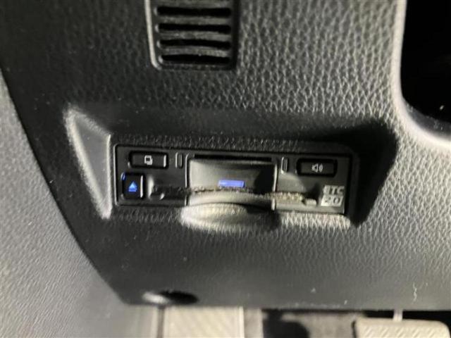 ヴォクシー ハイブリッドＳ－Ｚ　新品タイヤ／純正エアロ／保証書／純正　ＨＤＤナビ／後席モニター　純正　１２．３インチ／デジタルインナーミラー／衝突安全装置／両側電動スライドドア／シートヒーター　前席／パノラミックビューモニター（27枚目）