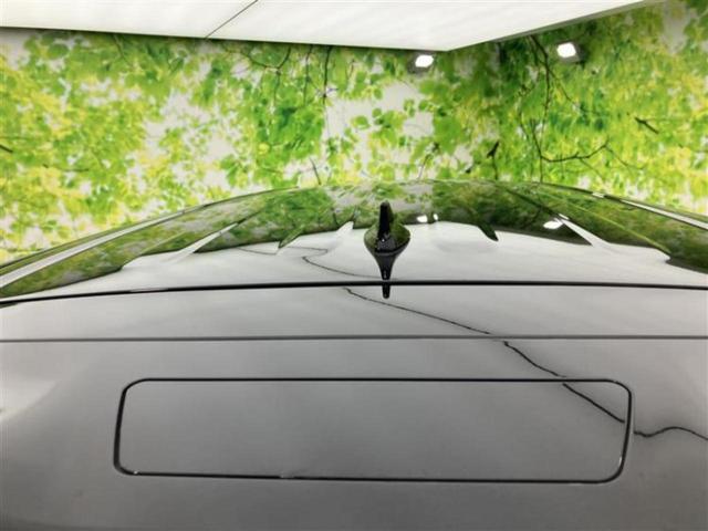 ヴォクシー ハイブリッドＳ－Ｚ　新品タイヤ／純正エアロ／保証書／純正　ＨＤＤナビ／後席モニター　純正　１２．３インチ／デジタルインナーミラー／衝突安全装置／両側電動スライドドア／シートヒーター　前席／パノラミックビューモニター（46枚目）