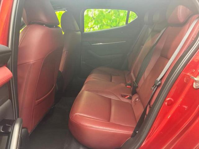 ＭＡＺＤＡ３ファストバック ２０Ｓプロアクティブツーリングセレクション　ＢＯＳＥ／保証書／ディスプレイオーディオ／衝突安全装置／シートヒーター／全方位モニター／車線逸脱防止支援システム／シート　フルレザー／ドライブレコーダー　純正／ヘッドランプ　ＬＥＤ／ＵＳＢジャック（7枚目）