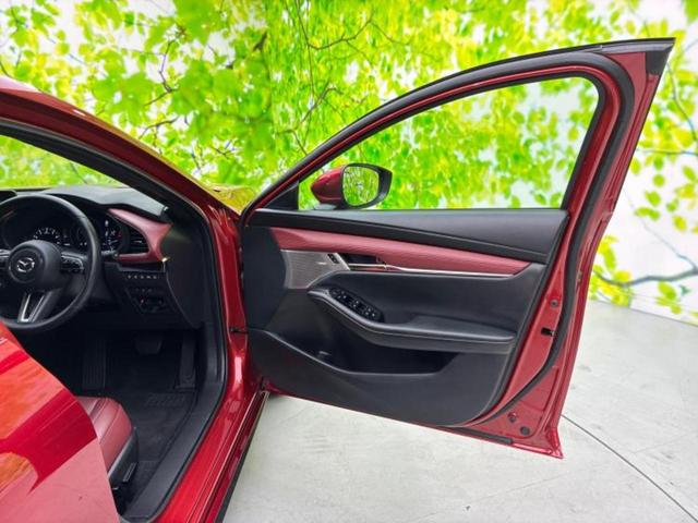 ＭＡＺＤＡ３ファストバック ２０Ｓプロアクティブツーリングセレクション　ＢＯＳＥ／保証書／ディスプレイオーディオ／衝突安全装置／シートヒーター／全方位モニター／車線逸脱防止支援システム／シート　フルレザー／ドライブレコーダー　純正／ヘッドランプ　ＬＥＤ／ＵＳＢジャック（20枚目）