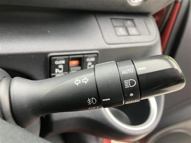 シエンタ ハイブリッドＧ　純正エアロ／社外　ＳＤナビ／トヨタセーフティセンス／両側電動スライドドア／車線逸脱防止支援システム／ヘッドランプ　ＬＥＤ／ＥＴＣ／ＥＢＤ付ＡＢＳ／横滑り防止装置／アイドリングストップ／フルセグＴＶ（18枚目）