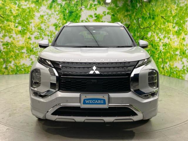 アウトランダーＰＨＥＶ ４ＷＤ　Ｐ　新品タイヤ／サンルーフ／ＢＯＳＥ／保証書／純正　ＳＤナビ／衝突安全装置／シートヒーター／全方位モニター／車線逸脱防止支援システム／シート　合皮／電動バックドア／ヘッドランプ　ＬＥＤ　全周囲カメラ（47枚目）