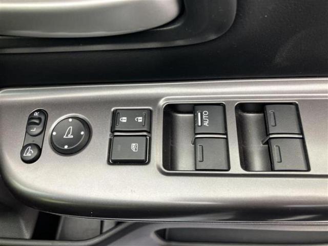 フリードハイブリッド ハイブリッドクロスターブラックスタイル　新品タイヤ／保証書／純正　９インチ　ＳＤナビ／ホンダセンシング／両側電動スライドドア／シートヒーター　前席／車線逸脱防止支援システム／シート　ハーフレザー／ドライブレコーダー　前後　バックカメラ（31枚目）