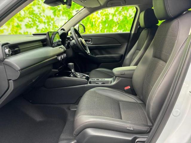 ヴェゼル ｅＨＥＶ　Ｚ　純正エアロ／保証書／純正　９インチ　ＳＤナビ／衝突安全装置／シートヒーター／マルチビューカメラシステム／車線逸脱防止支援システム／シート　ハーフレザー／電動バックドア／ヘッドランプ　ＬＥＤ　フルエアロ（6枚目）