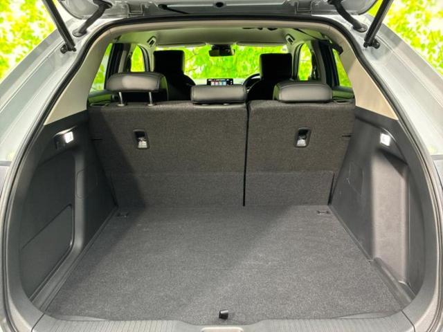 ヴェゼル ｅＨＥＶ　Ｚ　純正エアロ／保証書／純正　９インチ　ＳＤナビ／衝突安全装置／シートヒーター／マルチビューカメラシステム／車線逸脱防止支援システム／シート　ハーフレザー／電動バックドア／ヘッドランプ　ＬＥＤ　フルエアロ（8枚目）