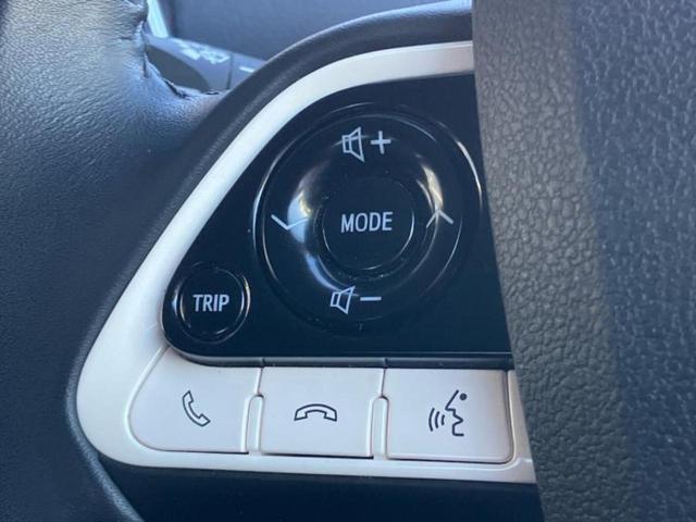 プリウス Ｓ　純正　９インチ　ナビ／トヨタセーフティセンス／車線逸脱防止支援システム／ドライブレコーダー　社外／ヘッドランプ　ＬＥＤ／Ｂｌｕｅｔｏｏｔｈ接続／ＥＴＣ／ＥＢＤ付ＡＢＳ／横滑り防止装置　バックカメラ（35枚目）