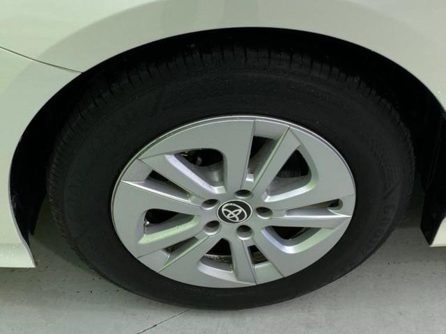 プリウス Ｓ　純正　９インチ　ナビ／トヨタセーフティセンス／車線逸脱防止支援システム／ドライブレコーダー　社外／ヘッドランプ　ＬＥＤ／Ｂｌｕｅｔｏｏｔｈ接続／ＥＴＣ／ＥＢＤ付ＡＢＳ／横滑り防止装置　バックカメラ（53枚目）