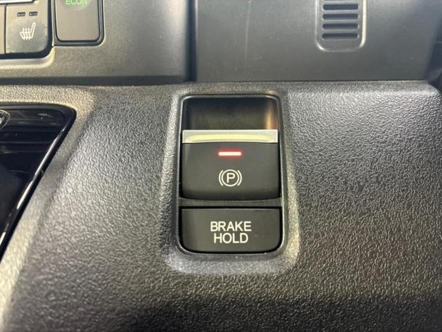 Ｎ－ＢＯＸカスタム ヒョウジュン　保証書／ホンダセンシング／電動スライドドア／シートヒーター　前席／車線逸脱防止支援システム／ヘッドランプ　ＬＥＤ／ＥＢＤ付ＡＢＳ／横滑り防止装置／禁煙車／エアバッグ　運転席／エアバッグ　助手席（17枚目）