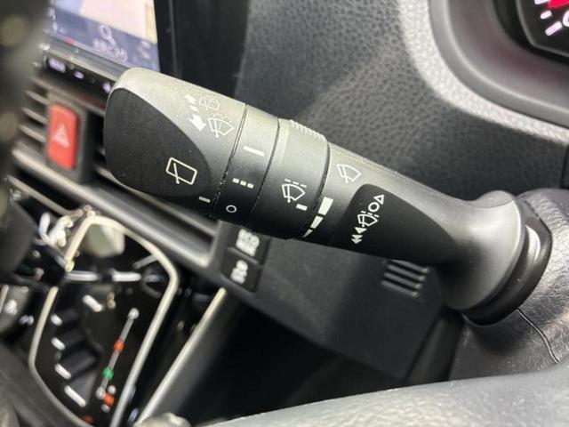 ヴォクシー ＺＳキラメキ２　新品タイヤ／保証書／社外　９インチ　ＳＤナビ／フリップダウンモニター　社外　１０．１インチ／衝突安全装置／両側電動スライドドア／車線逸脱防止支援システム／ドライブレコーダー　社外　衝突被害軽減システム（17枚目）