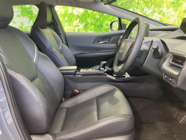 プリウス Ｚ　新品タイヤ／保証書／純正　ＳＤナビ／デジタルインナーミラー／トヨタセーフティセンス／シートヒーター／全方位モニター／車線逸脱防止支援システム／シート　合皮／電動バックドア／ドライブレコーダー　純正（7枚目）