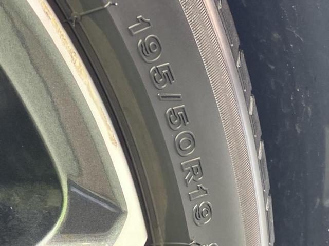 プリウス Ｚ　新品タイヤ／保証書／純正　ＳＤナビ／デジタルインナーミラー／トヨタセーフティセンス／シートヒーター／全方位モニター／車線逸脱防止支援システム／シート　合皮／電動バックドア／ドライブレコーダー　純正（47枚目）