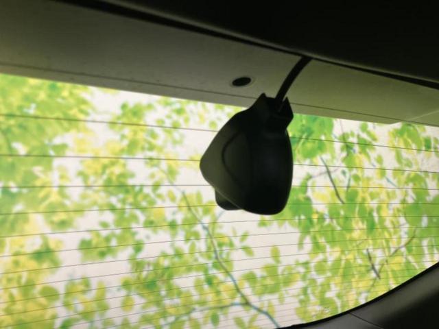 ヴェゼル ｅＨＥＶ　Ｚ　新品タイヤ／保証書／ディスプレイオーディオ＋ナビ９インチ／衝突安全装置／シートヒーター／車線逸脱防止支援システム／シート　ハーフレザー／電動バックドア／ドライブレコーダー　前後　衝突被害軽減システム（39枚目）