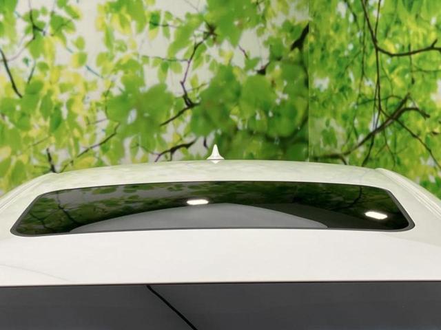 クラウンハイブリッド ハイブリッドロイヤルサルーンＧ　新品タイヤ／サンルーフ／保証書／純正　８インチ　ＳＤナビ／衝突安全装置／シートヒーター　全席／シート　フルレザー／ヘッドランプ　ＨＩＤ／ＥＴＣ／ＥＢＤ付ＡＢＳ／横滑り防止装置／アイドリングストップ（44枚目）