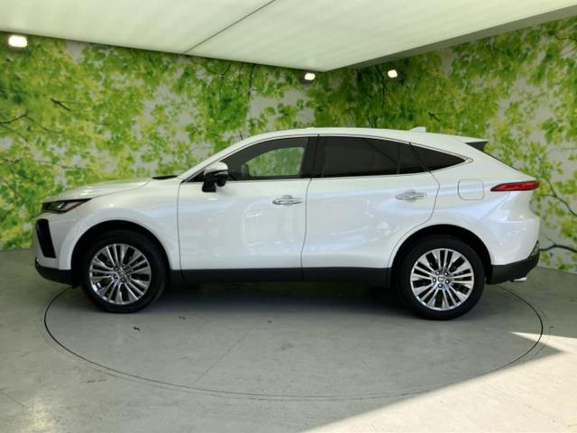 ハリアーハイブリッド Ｚレザーパッケージ　新品タイヤ／調光パノラマルーフ／ＪＢＬ／保証書／純正　１２．３インチ　メモリーナビ／デジタルインナーミラー／トヨタセーフティセンス／シートヒーター　前席／車線逸脱防止支援システム／シート　フルレザー（2枚目）