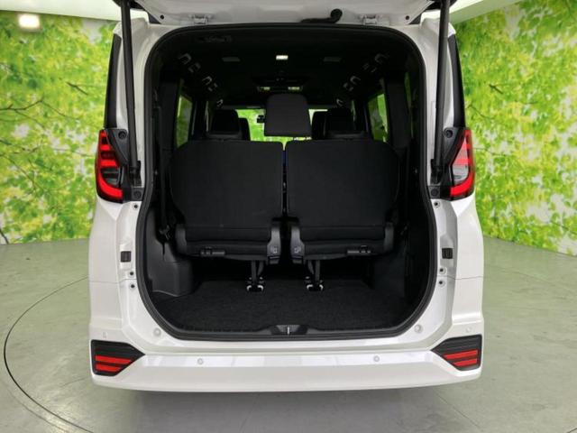 ノア Ｓ－Ｚ　新品タイヤ／保証書／ディスプレイオーディオ＋ナビ１０．５インチ／フリップダウンモニター　純正　１４インチ／トヨタセーフティセンス／両側電動スライドドア／シートヒーター　前席　衝突被害軽減システム（20枚目）