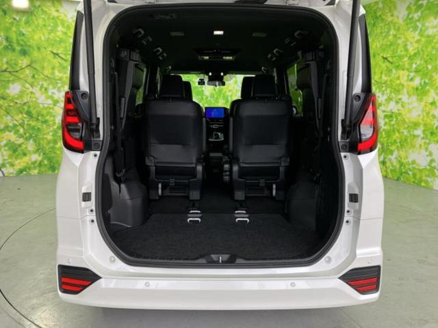 ノア Ｓ－Ｚ　新品タイヤ／保証書／ディスプレイオーディオ＋ナビ１０．５インチ／フリップダウンモニター　純正　１４インチ／トヨタセーフティセンス／両側電動スライドドア／シートヒーター　前席　衝突被害軽減システム（21枚目）