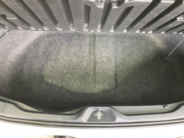 ノア Ｓ－Ｚ　新品タイヤ／保証書／ディスプレイオーディオ＋ナビ１０．５インチ／フリップダウンモニター　純正　１４インチ／トヨタセーフティセンス／両側電動スライドドア／シートヒーター　前席　衝突被害軽減システム（25枚目）