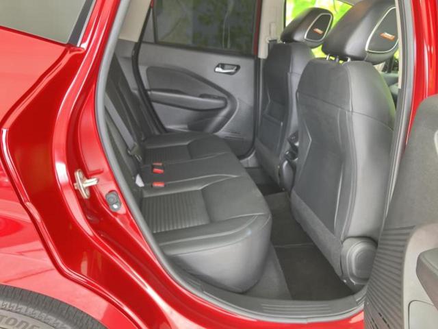 オーラ Ｇレザーエディション　新品タイヤ／ＢＯＳＥ／保証書／純正　９インチ　ＳＤナビ／インテリジェントルームミラー／エマージェンシーブレーキ／シートヒーター　前席／アラウンドビューモニター／車線逸脱防止支援システム　革シート（5枚目）