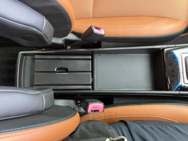 エクシーガクロスオーバー７ ４ＷＤ２．５ｉアイサイト　新品タイヤ／純正　ＳＤナビ／衝突安全装置／シートヒーター／車線逸脱防止支援システム／シート　ハーフレザー／ドライブレコーダー　前後／ヘッドランプ　ＨＩＤ／ＥＴＣ／ＥＢＤ付ＡＢＳ／横滑り防止装置　４ＷＤ（27枚目）