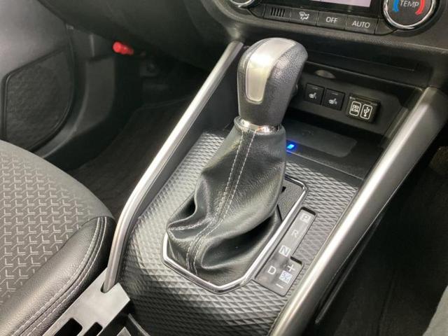 ロッキー プレミアム　新品タイヤ／純正　９インチ　ＳＤナビ／衝突安全装置／シートヒーター／車線逸脱防止支援システム／ヘッドランプ　ＬＥＤ／ＥＴＣ／ＥＢＤ付ＡＢＳ／横滑り防止装置／アイドリングストップ／フルセグＴＶ（18枚目）