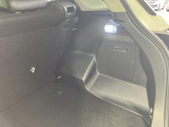 ロッキー プレミアム　新品タイヤ／純正　９インチ　ＳＤナビ／衝突安全装置／シートヒーター／車線逸脱防止支援システム／ヘッドランプ　ＬＥＤ／ＥＴＣ／ＥＢＤ付ＡＢＳ／横滑り防止装置／アイドリングストップ／フルセグＴＶ（29枚目）