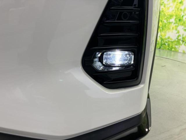 キックス Ｘ　保証書／純正　９インチ　ＳＤナビ／インテリジェントルームミラー／衝突安全装置／シートヒーター　前席／アラウンドビューモニター／車線逸脱防止支援システム／シート　ハーフレザー／プロパイロット　ＤＶＤ再生（42枚目）