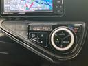 温度設定や風量調整など、快適な車内環境を整えられます。オート機能も搭載し、常に最適な状態を維持。快適なドライブをサポートします。