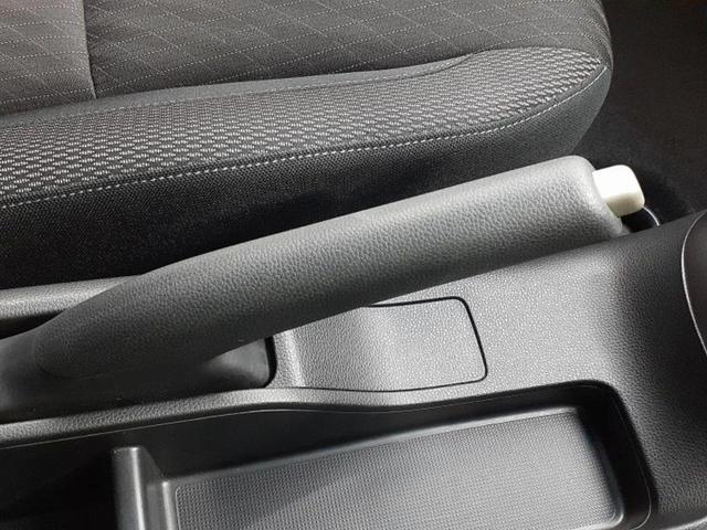 フィットハイブリッド ハイブリッド・Ｓホンダセンシング　新品タイヤ／保証書／純正　８インチ　ＳＤナビ／ホンダセンシング／車線逸脱防止支援システム／パーキングアシスト　バックガイド／ドライブレコーダー　前後／ヘッドランプ　ＬＥＤ　衝突被害軽減システム　ＥＴＣ（41枚目）
