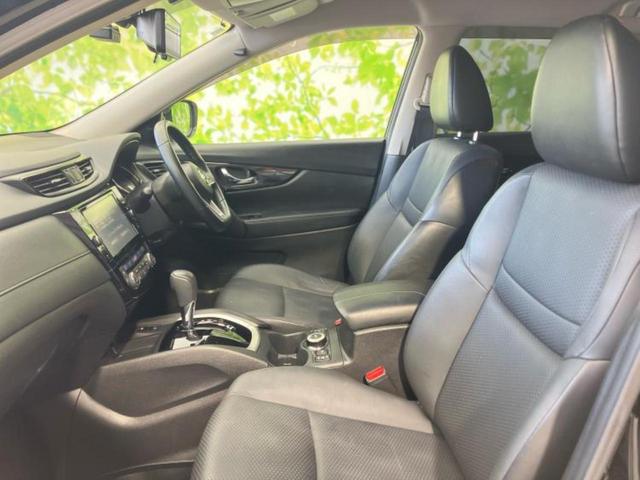 エクストレイル ４ＷＤ２０Ｘｉ　新品タイヤ／保証書／純正　ＳＤナビ／インテリジェントルームミラー／衝突安全装置／シートヒーター　全席／アラウンドビューモニター／車線逸脱防止支援システム／プロパイロット／電動バックドア　全周囲カメラ（6枚目）
