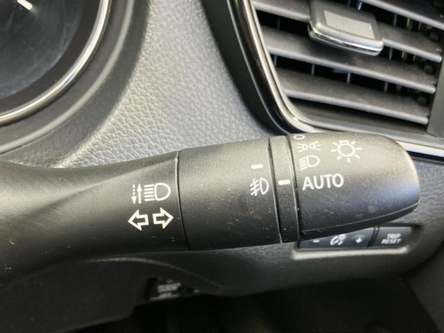 エクストレイル ４ＷＤ２０Ｘｉ　新品タイヤ／保証書／純正　ＳＤナビ／インテリジェントルームミラー／衝突安全装置／シートヒーター　全席／アラウンドビューモニター／車線逸脱防止支援システム／プロパイロット／電動バックドア　全周囲カメラ（17枚目）