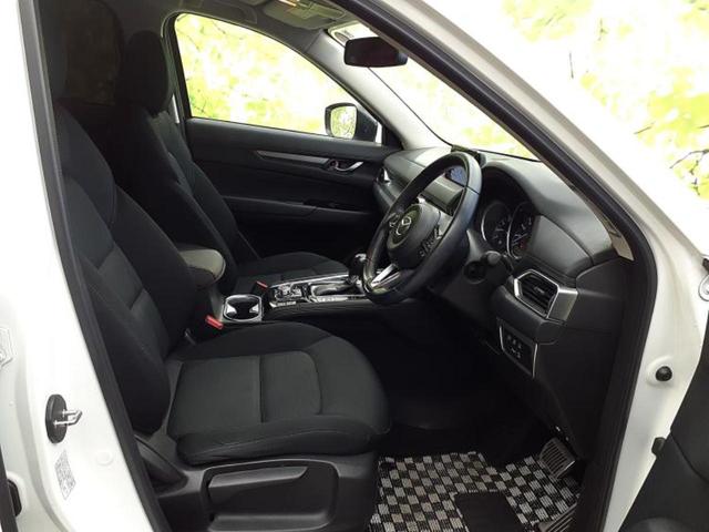 ＣＸ－５ ２０Ｓプロアクティブ　新品タイヤ／保証書／純正　ＳＤナビ／衝突安全装置／車線逸脱防止支援システム／ヘッドランプ　ＬＥＤ／Ｂｌｕｅｔｏｏｔｈ接続／ＥＴＣ／ＥＢＤ付ＡＢＳ／横滑り防止装置／アイドリングストップ　バックカメラ（4枚目）