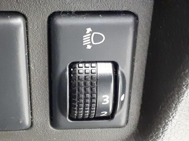 キューブ １５Ｘ　Ｍセレクション　純正　ＳＤナビ／ヘッドランプ　ＨＩＤ／Ｂｌｕｅｔｏｏｔｈ接続／ＥＴＣ／ＡＢＳ／フルセグＴＶ／エアバッグ　運転席／エアバッグ　助手席／パワーウインドウ／エンジンスタートボタン／キーレスエントリー（26枚目）