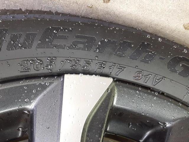 ヴォクシー Ｓ－Ｚ　純正　１０．５インチ　メモリーナビ／フリップダウンモニター　純正　１３．２インチ／トヨタセーフティセンス／両側電動スライドドア／シートヒーター　前席／車線逸脱防止支援システム／オートステップ　ドラレコ（52枚目）