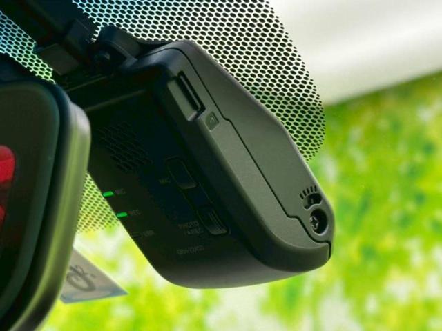 フリード G 新品タイヤ/福祉車両/保証書/純正 SDナビ/デジタルインナーミラー/衝突安全装置/両側電動スライドドア/車線逸脱防止支援システム/パーキングアシスト バックガイド/ドライブレコーダー 純正 ドラレコ(14枚目)