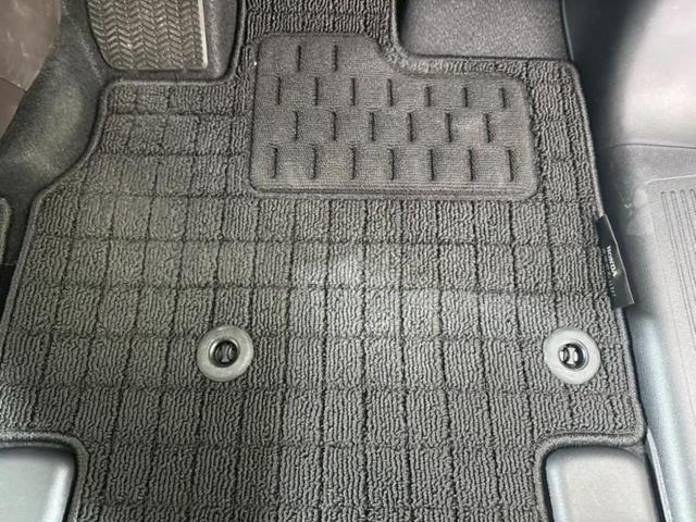 フリード G 新品タイヤ/福祉車両/保証書/純正 SDナビ/デジタルインナーミラー/衝突安全装置/両側電動スライドドア/車線逸脱防止支援システム/パーキングアシスト バックガイド/ドライブレコーダー 純正 ドラレコ(26枚目)