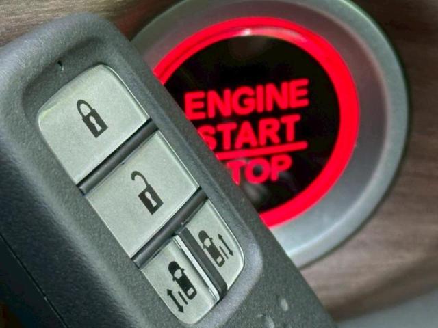 フリード G 新品タイヤ/福祉車両/保証書/純正 SDナビ/デジタルインナーミラー/衝突安全装置/両側電動スライドドア/車線逸脱防止支援システム/パーキングアシスト バックガイド/ドライブレコーダー 純正 ドラレコ(31枚目)