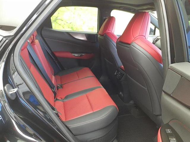 NX NX350h Fスポーツ サンルーフ/保証書/純正 SDナビ/デジタルインナーミラー/衝突安全装置/シートヒーター/パノラミックビューモニター/車線逸脱防止支援システム/シート 合皮/パーキングアシスト 自動操舵 全周囲カメラ(5枚目)