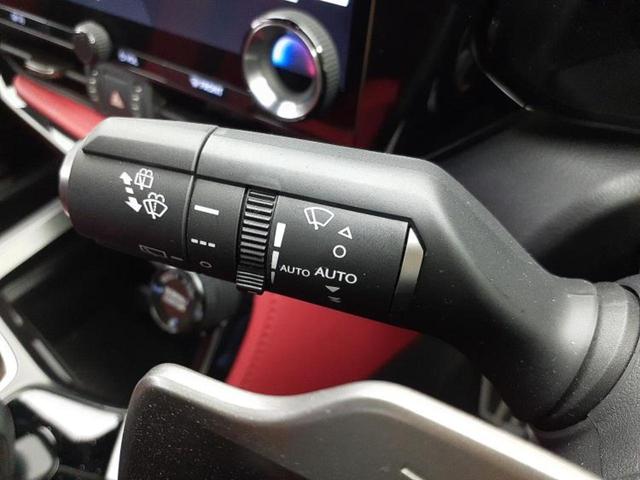 NX NX350h Fスポーツ サンルーフ/保証書/純正 SDナビ/デジタルインナーミラー/衝突安全装置/シートヒーター/パノラミックビューモニター/車線逸脱防止支援システム/シート 合皮/パーキングアシスト 自動操舵 全周囲カメラ(17枚目)