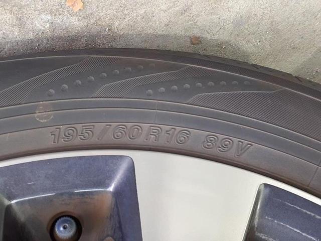 セレナ ハイウェイスターＶセレクション　新品タイヤ／純正　ＳＤナビ／インテリジェントルームミラー／衝突安全装置／両側電動スライドドア／アラウンドビューモニター／車線逸脱防止支援システム／プロパイロット／ドライブレコーダー　社外　全周囲カメラ（53枚目）