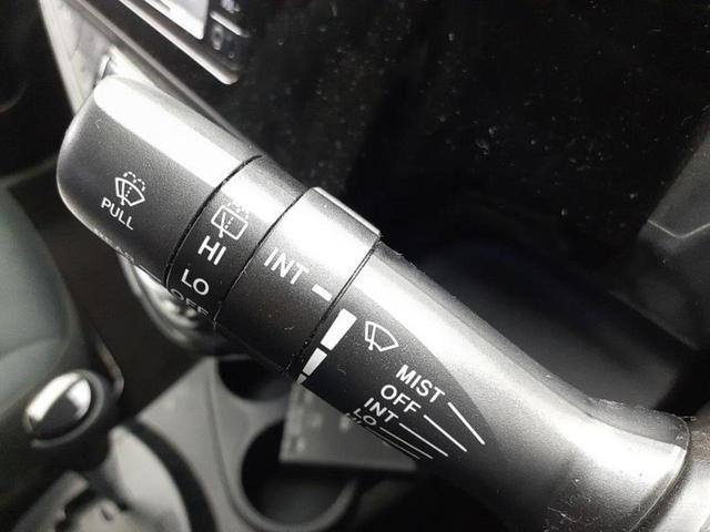 アクア Sスタイルブラック 新品タイヤ/純正 SDナビ/衝突安全装置/車線逸脱防止支援システム/ETC/EBD付ABS/横滑り防止装置/アイドリングストップ/ワンセグTV/エアバッグ 運転席/エアバッグ 助手席/パワーウインドウ(18枚目)