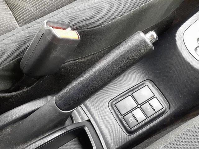 アクア Sスタイルブラック 新品タイヤ/純正 SDナビ/衝突安全装置/車線逸脱防止支援システム/ETC/EBD付ABS/横滑り防止装置/アイドリングストップ/ワンセグTV/エアバッグ 運転席/エアバッグ 助手席/パワーウインドウ(44枚目)