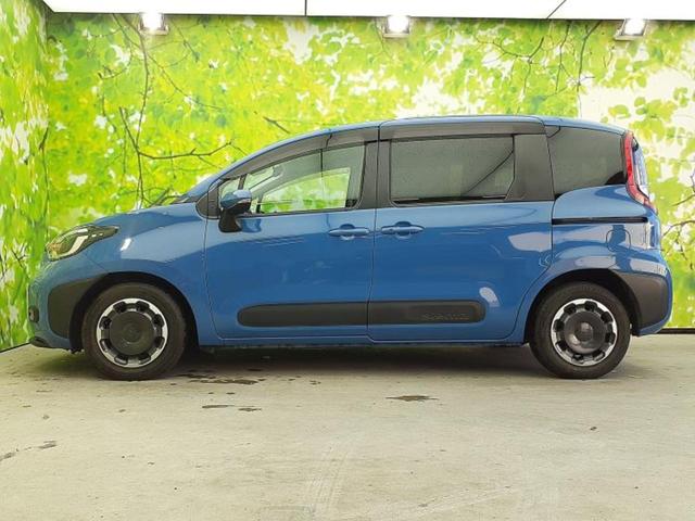 シエンタ Ｚ　新品タイヤ／保証書／純正　１０インチ　ＳＤナビ／フリップダウンモニター　純正　１１．５インチ／衝突安全装置／両側電動スライドドア／シートヒーター　前席／パノラミックビューモニター　衝突被害軽減システム（2枚目）