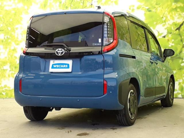 シエンタ Ｚ　新品タイヤ／保証書／純正　１０インチ　ＳＤナビ／フリップダウンモニター　純正　１１．５インチ／衝突安全装置／両側電動スライドドア／シートヒーター　前席／パノラミックビューモニター　衝突被害軽減システム（3枚目）