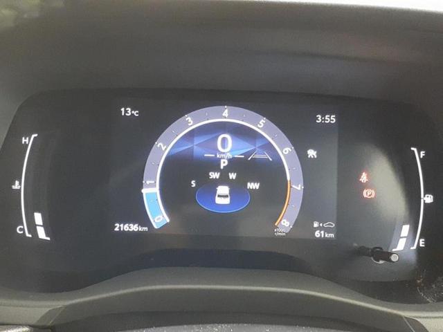 シエンタ Ｚ　新品タイヤ／保証書／純正　１０インチ　ＳＤナビ／フリップダウンモニター　純正　１１．５インチ／衝突安全装置／両側電動スライドドア／シートヒーター　前席／パノラミックビューモニター　衝突被害軽減システム（13枚目）