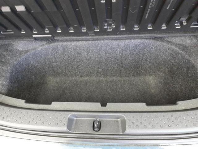 シエンタ Ｚ　新品タイヤ／保証書／純正　１０インチ　ＳＤナビ／フリップダウンモニター　純正　１１．５インチ／衝突安全装置／両側電動スライドドア／シートヒーター　前席／パノラミックビューモニター　衝突被害軽減システム（26枚目）