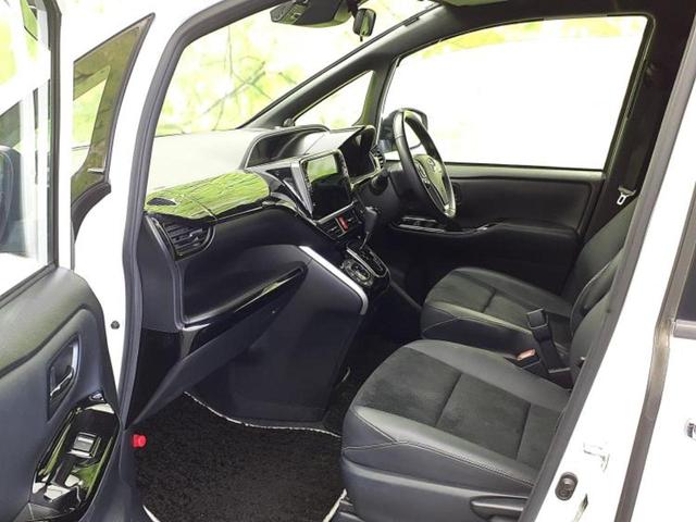 ヴォクシー ＺＳキラメキ３　新品タイヤ／純正エアロ／保証書／社外　１１インチ　ＳＤナビ／フリップダウンモニター　社外　１２．８インチ／衝突安全装置／両側電動スライドドア／車線逸脱防止支援システム／シート　ハーフレザー　フルエアロ（7枚目）