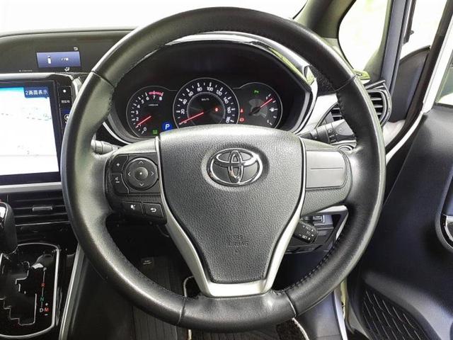 ヴォクシー ＺＳキラメキ３　新品タイヤ／純正エアロ／保証書／社外　１１インチ　ＳＤナビ／フリップダウンモニター　社外　１２．８インチ／衝突安全装置／両側電動スライドドア／車線逸脱防止支援システム／シート　ハーフレザー　フルエアロ（15枚目）